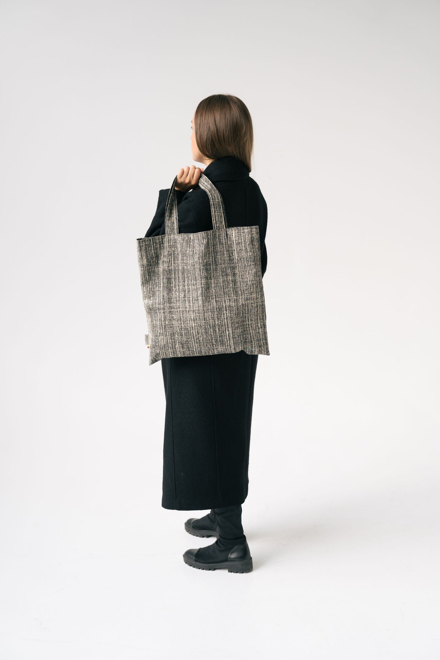 LINEN TOTE