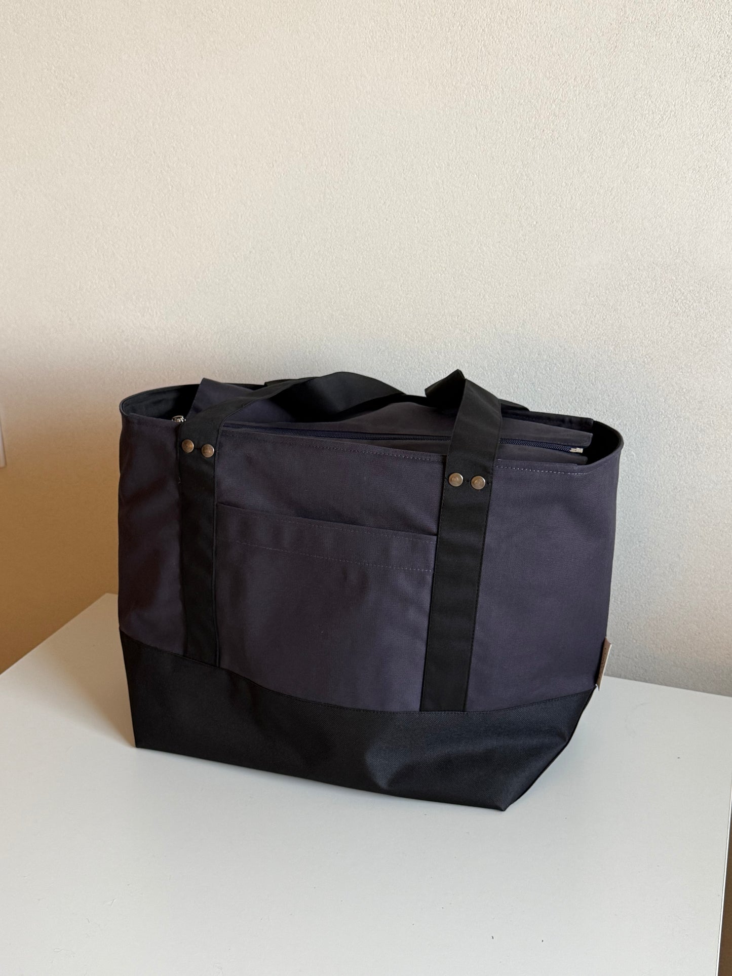 BLUE TRAVEL BAG 7 pockets