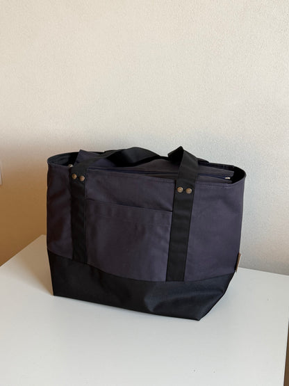 BLUE TRAVEL BAG 7 pockets