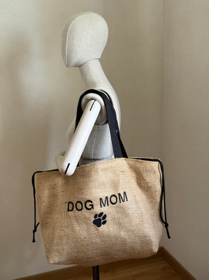 DOG MOM