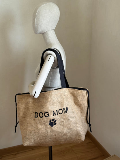DOG MOM