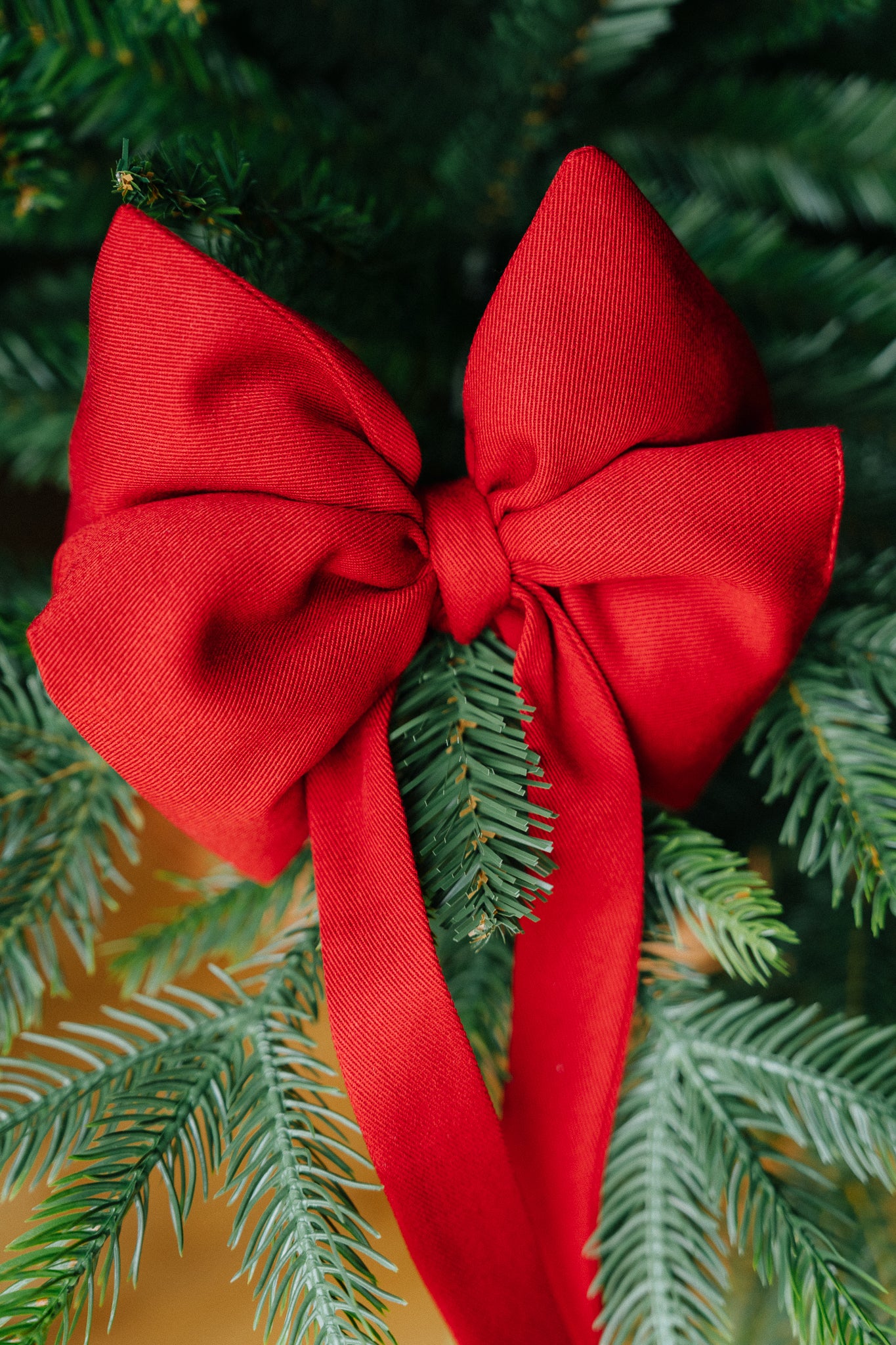 RAUDONAS KASPINAS 3vnt.