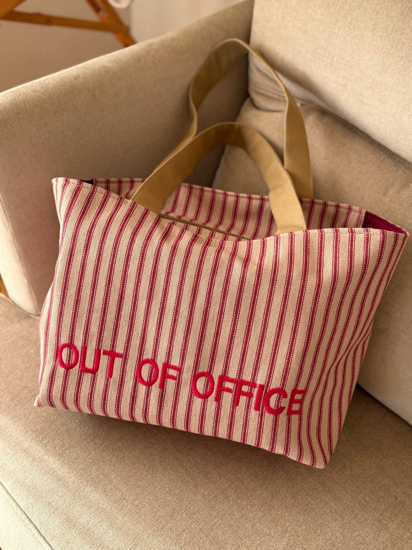 OUT OF OFFICE BAG