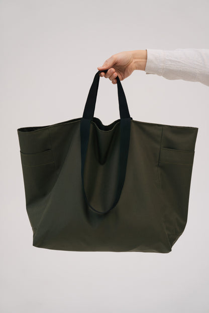 WATERPROOF CHAKI TOTE