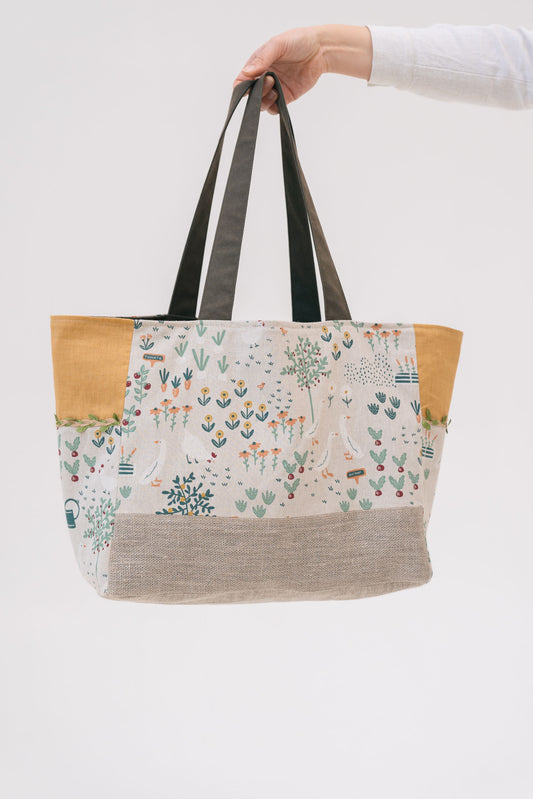 GARDEN TOTE