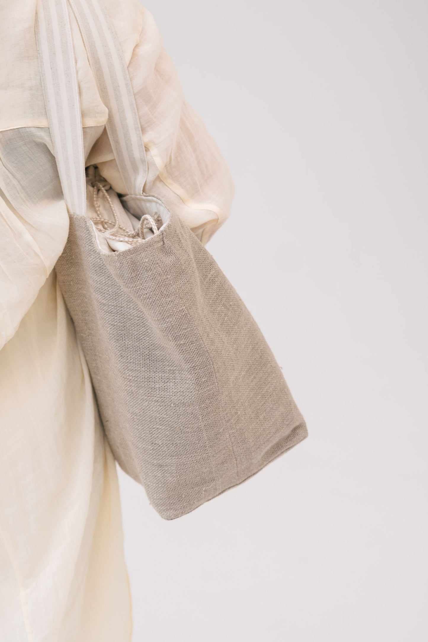 GREY LINEN BAG