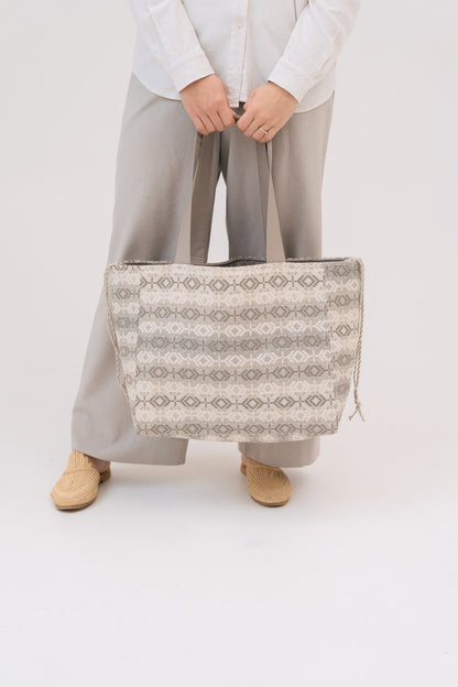 TRADITIONAL MOTIVE BAG