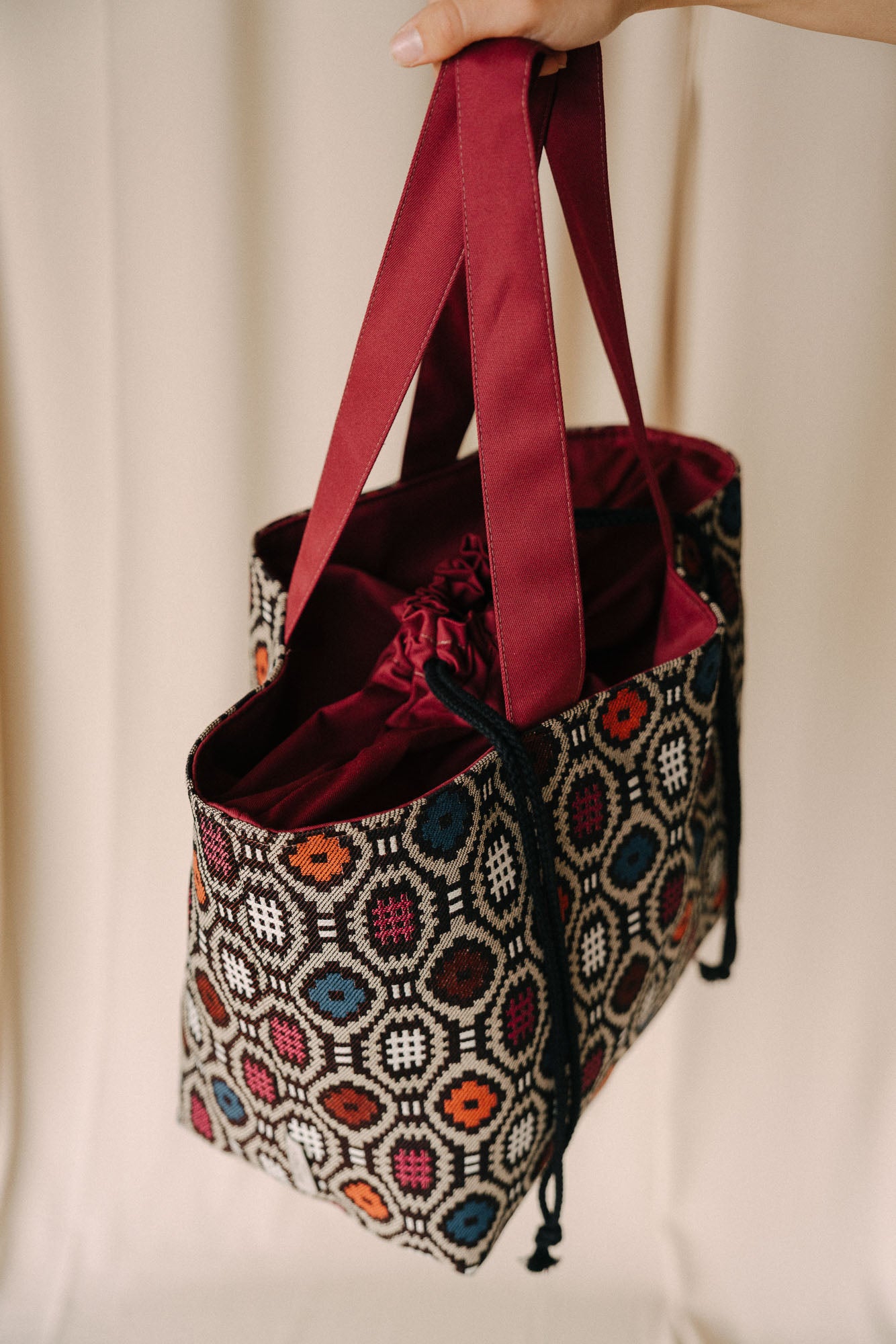MEDINA SHOULDER BAG